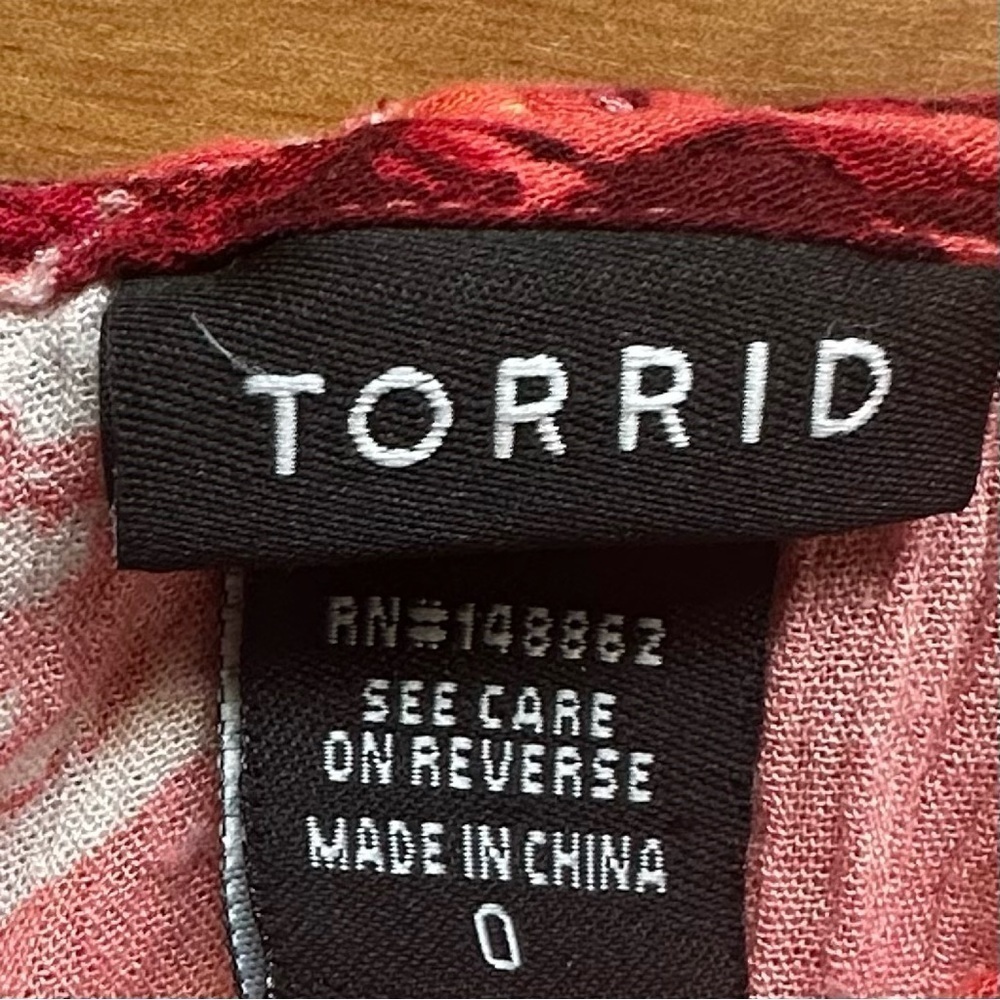 Torrid Floral Top - Picture 4 of 4